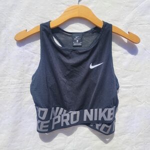 COPY - Nike Pro Intertwist Crop Athletic Tight Fit Tank Top